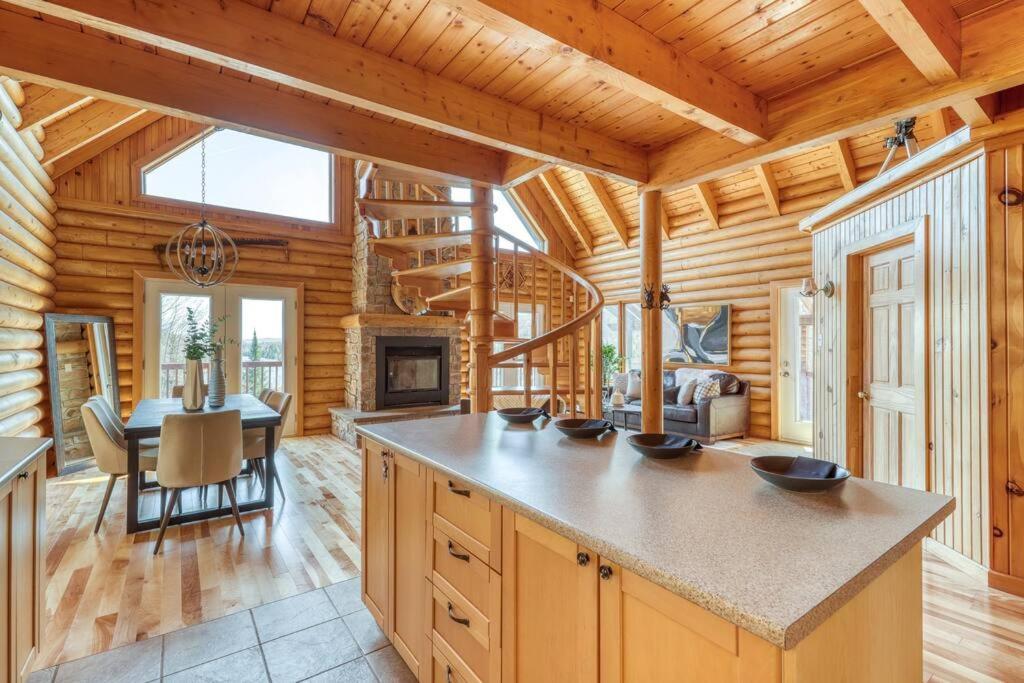 Le Courchevel Luxe Chalet - Private Pool - Jacuzzi - Ski Saint Adolphe D'Howard Esterno foto
